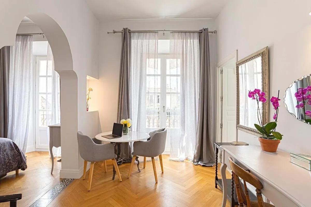 Apartment -Malagasunapts- Luxury Historicalcentre